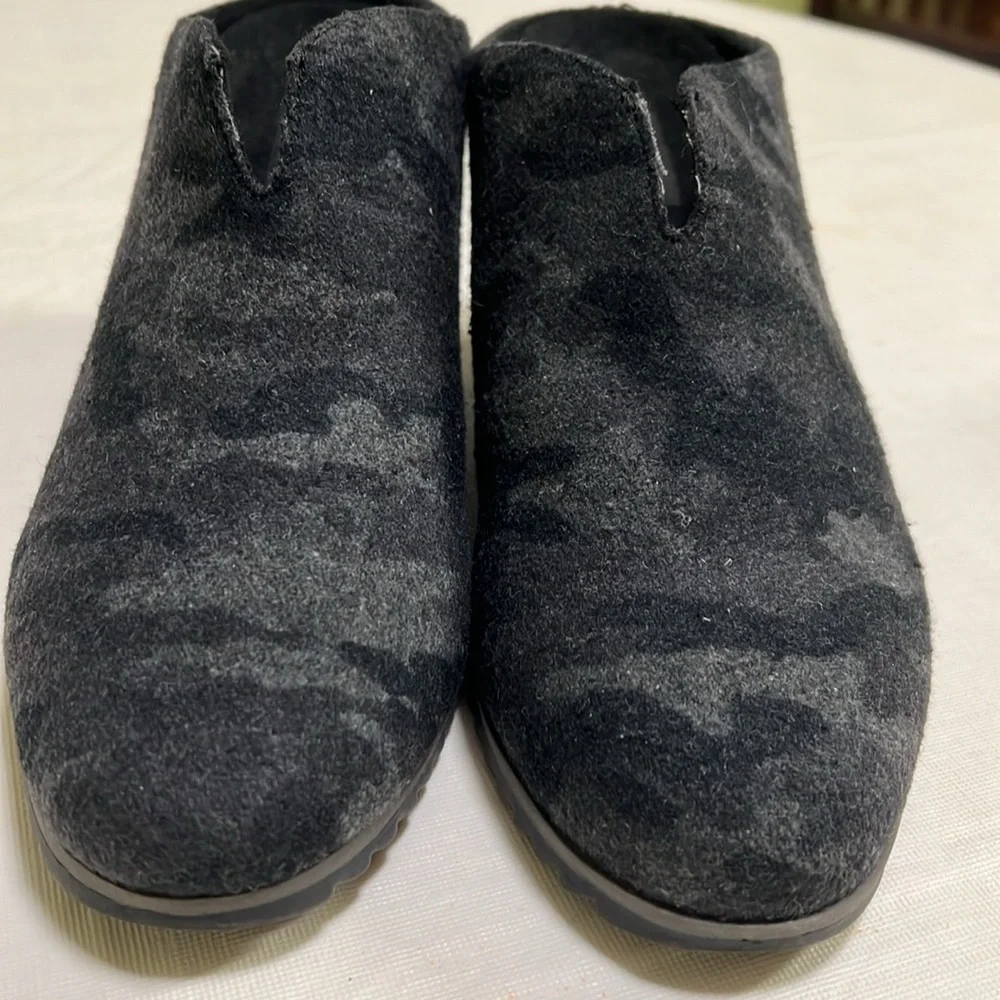 SOUL NATURALIZER Haley-Mule Wedges Size 11